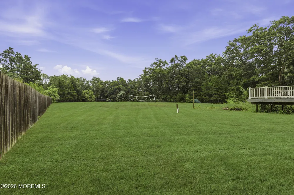 11 Mills Lane Jackson, NJ 08527