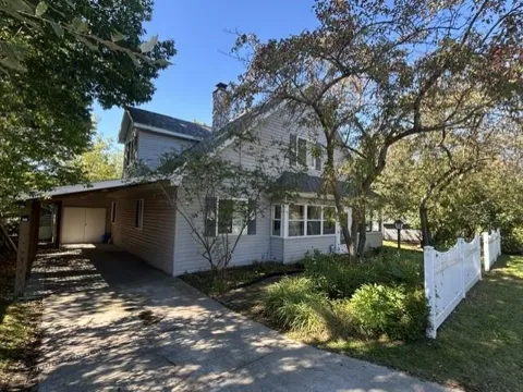 2008 Lakeview Drive