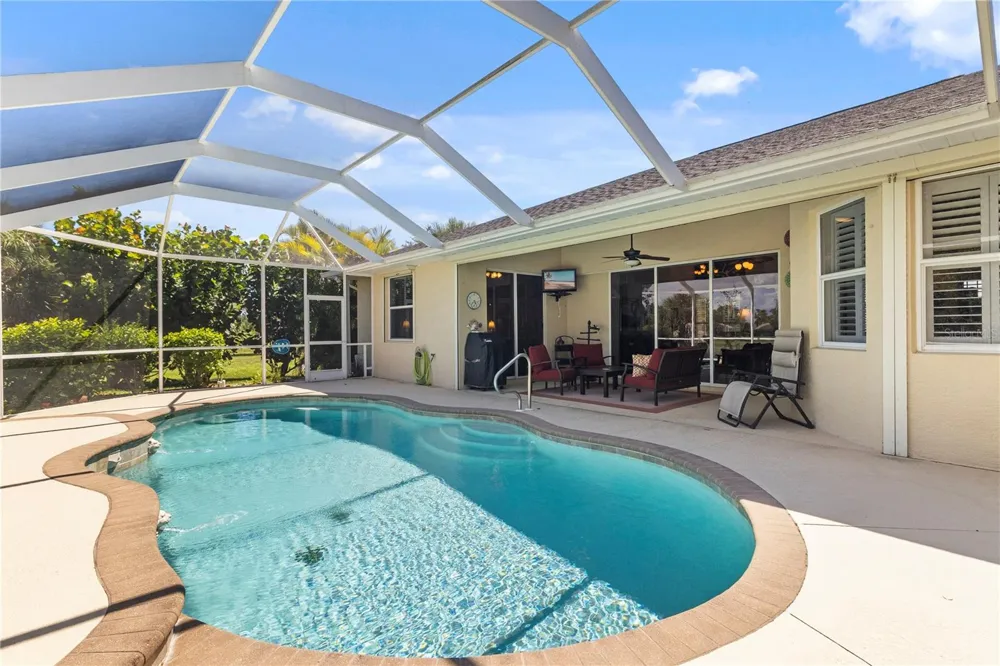 40 CLUBHOUSE COURT Rotonda West, FL 33947