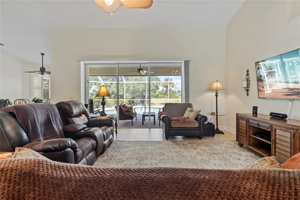40 CLUBHOUSE COURT Rotonda West, FL 33947