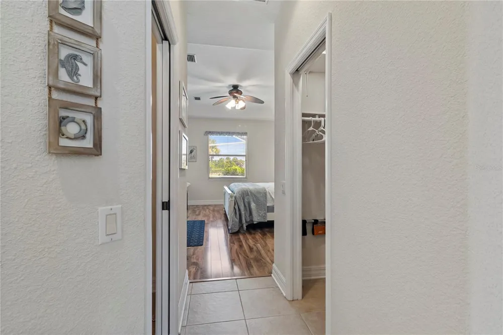 40 CLUBHOUSE COURT Rotonda West, FL 33947