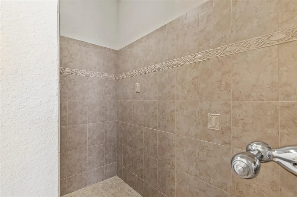 40 CLUBHOUSE COURT Rotonda West, FL 33947
