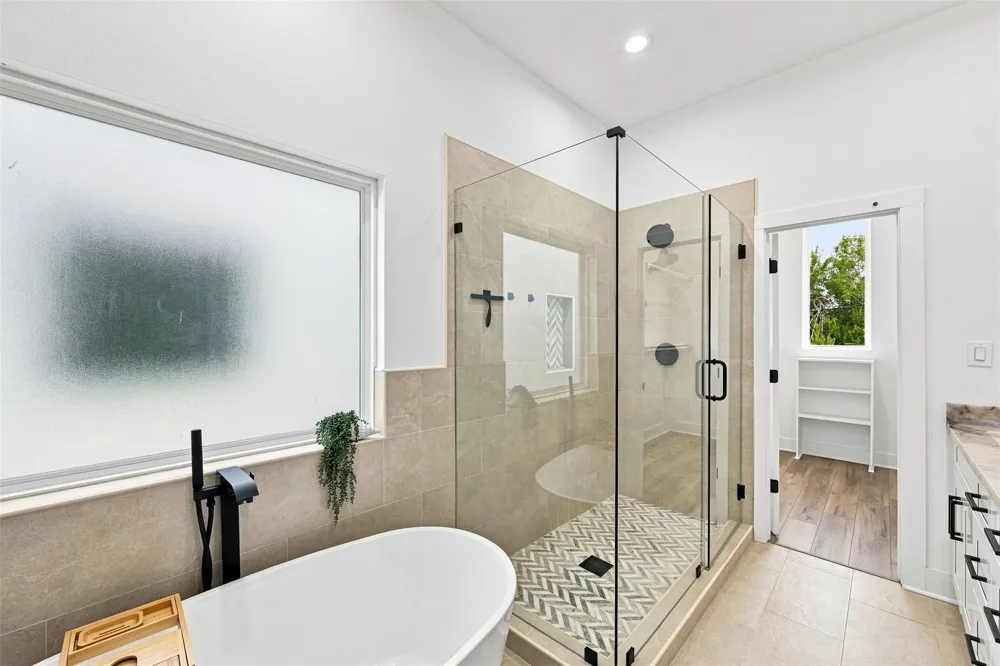 3726 Noah Street Houston, TX 77021