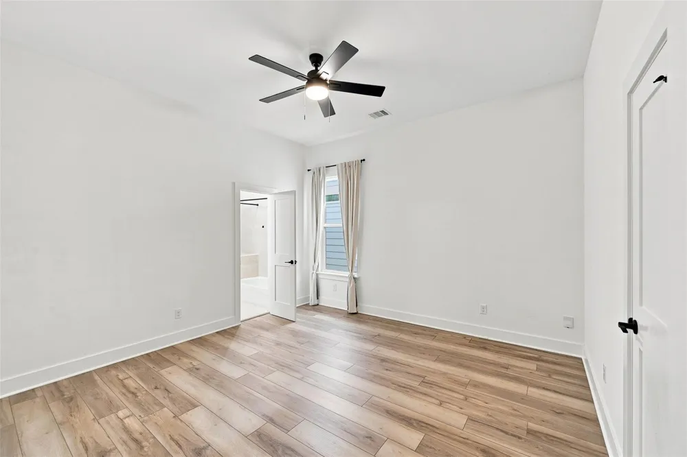 3726 Noah Street Houston, TX 77021