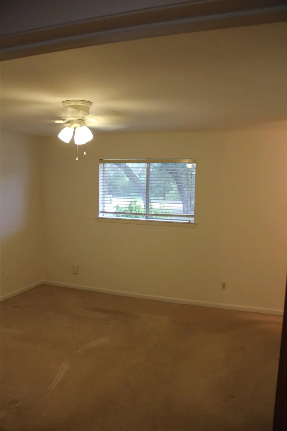 2160 Farm To Market Road 949 Alleyton, TX 78934