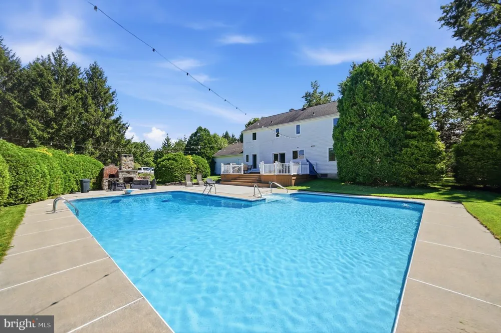 3301 MILLER ROAD Pennsburg, PA 18073