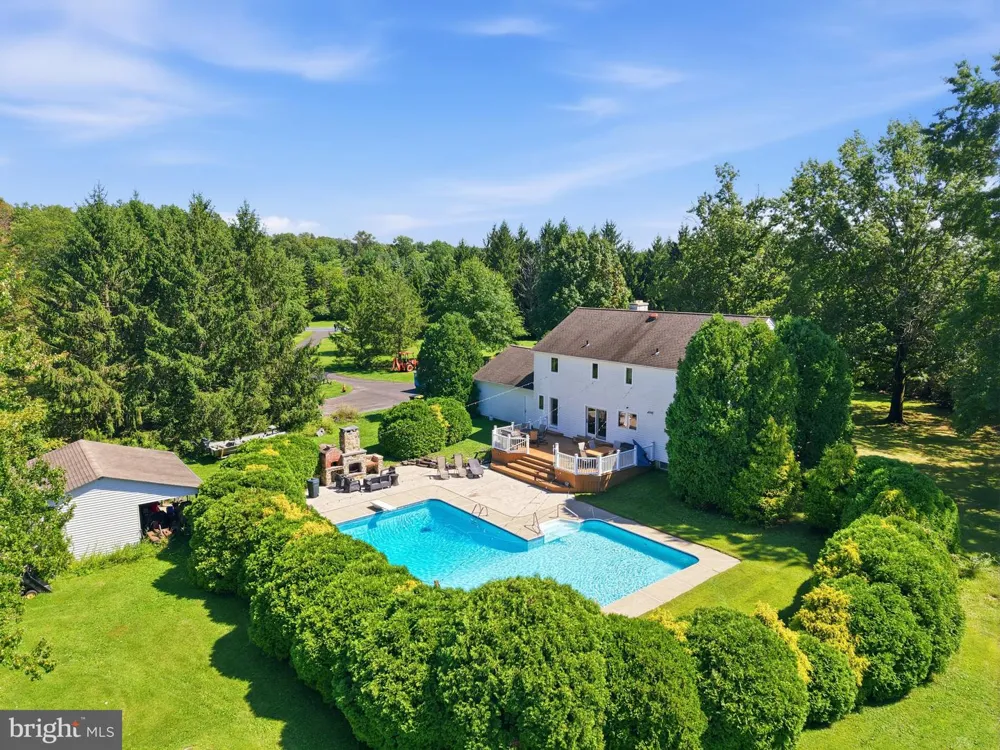 3301 MILLER ROAD Pennsburg, PA 18073
