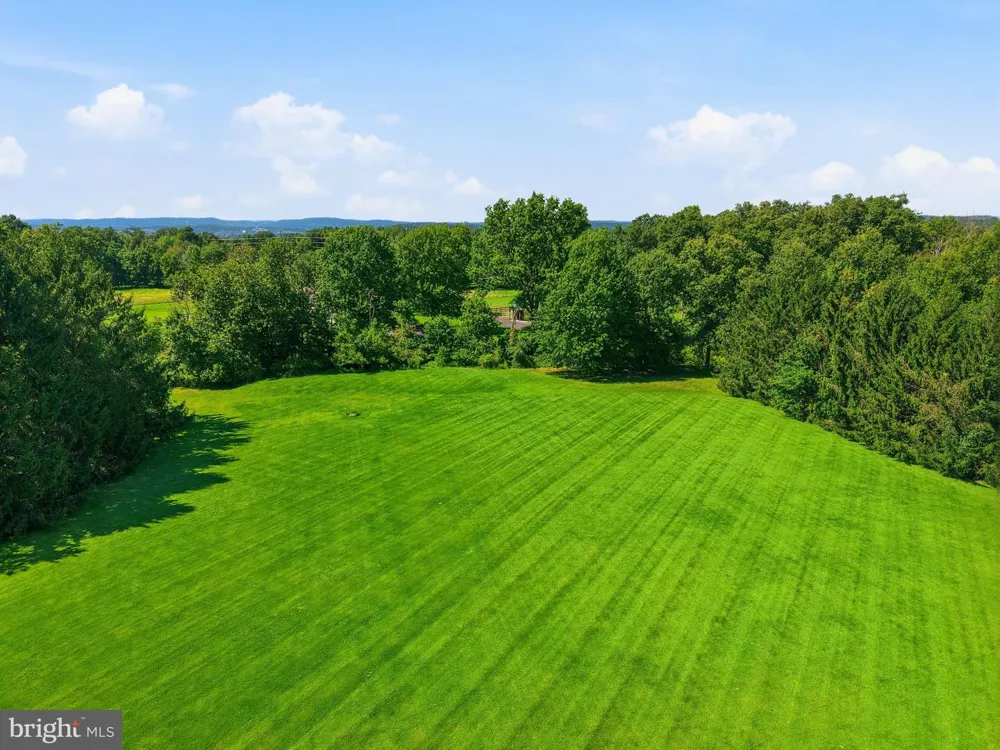 3301 MILLER ROAD Pennsburg, PA 18073