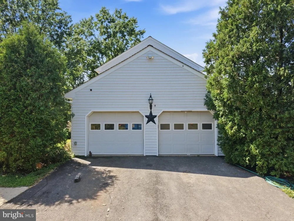 3301 MILLER ROAD Pennsburg, PA 18073