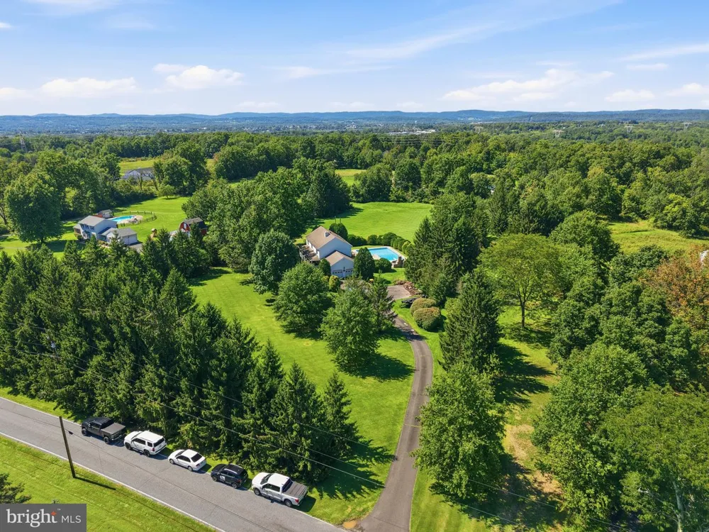 3301 MILLER ROAD Pennsburg, PA 18073
