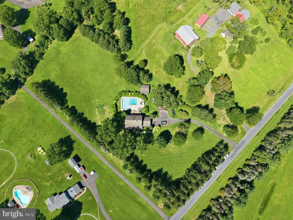 3301 MILLER ROAD Pennsburg, PA 18073