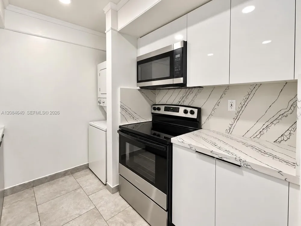 5055 NW 7th St #708 Miami, FL 33126