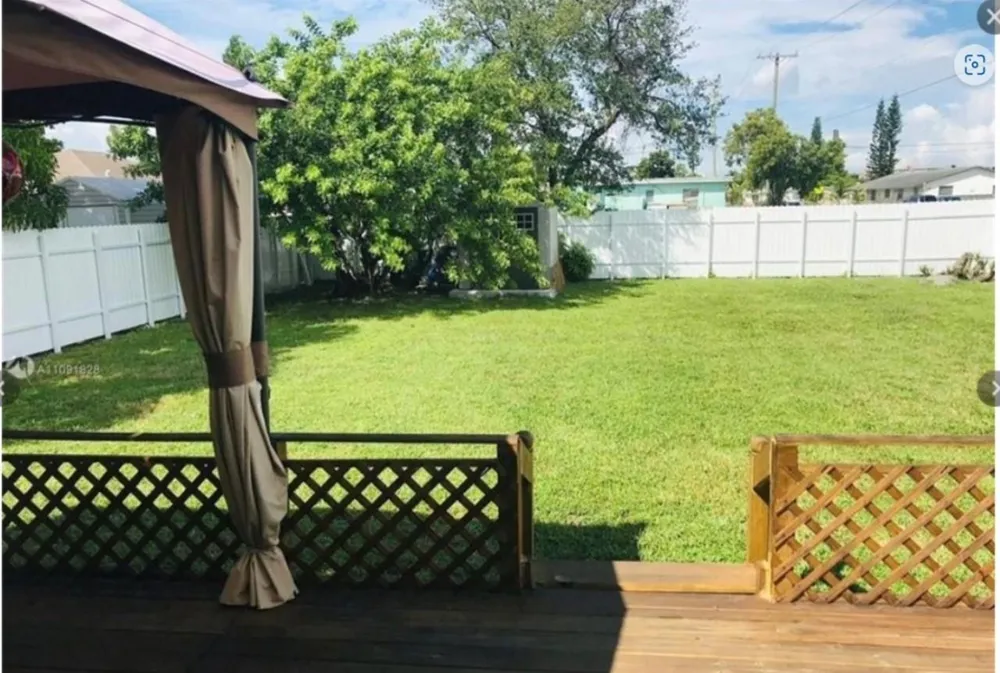 4201 SW 25TH STREET West Park, FL 33023