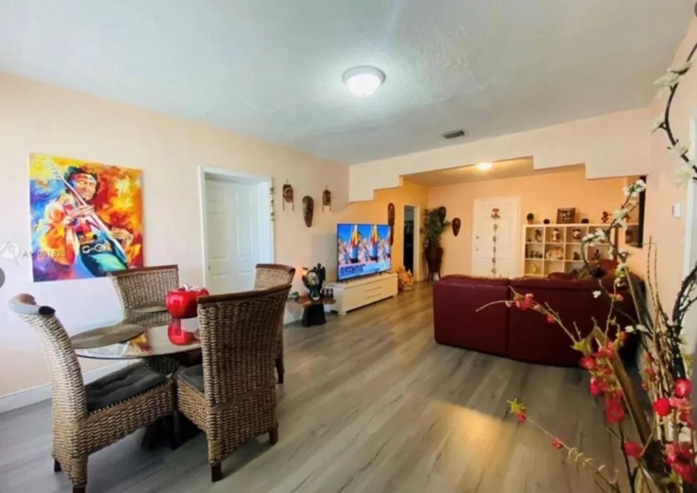 4201 SW 25TH STREET West Park, FL 33023