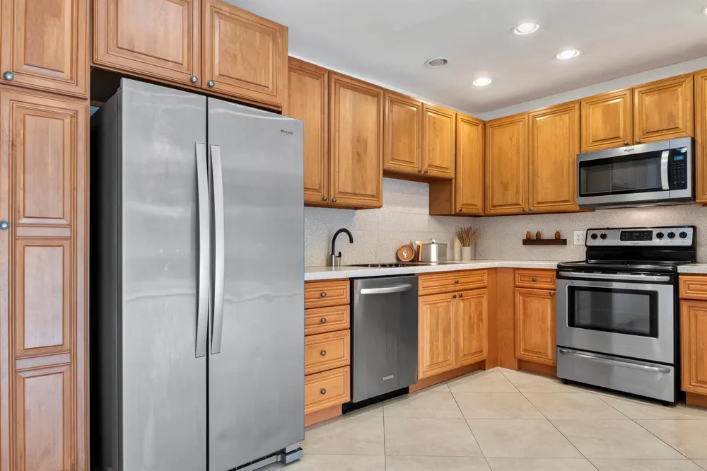 13 Jacaranda Drive #214 Plantation, FL 33324