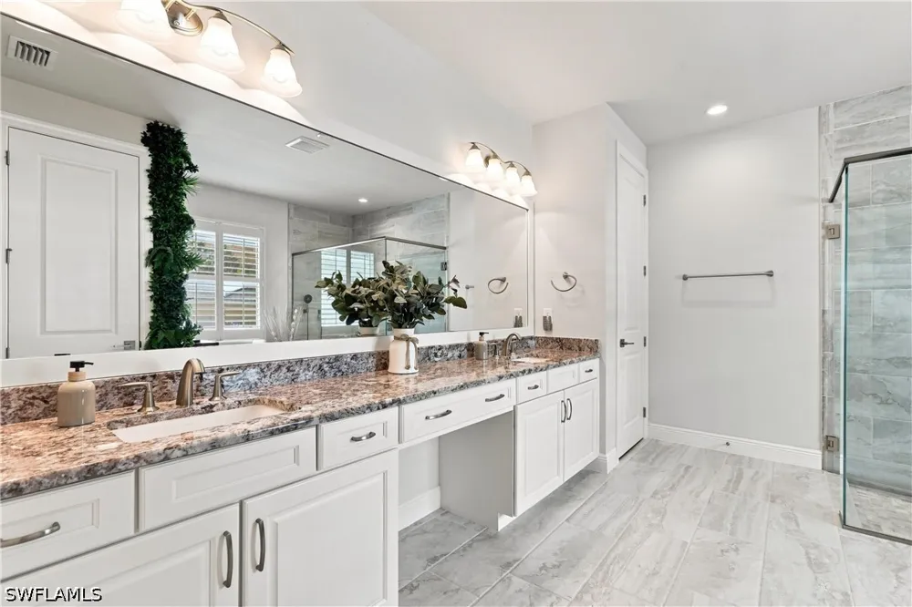 Mustique Lane Naples, FL 34114