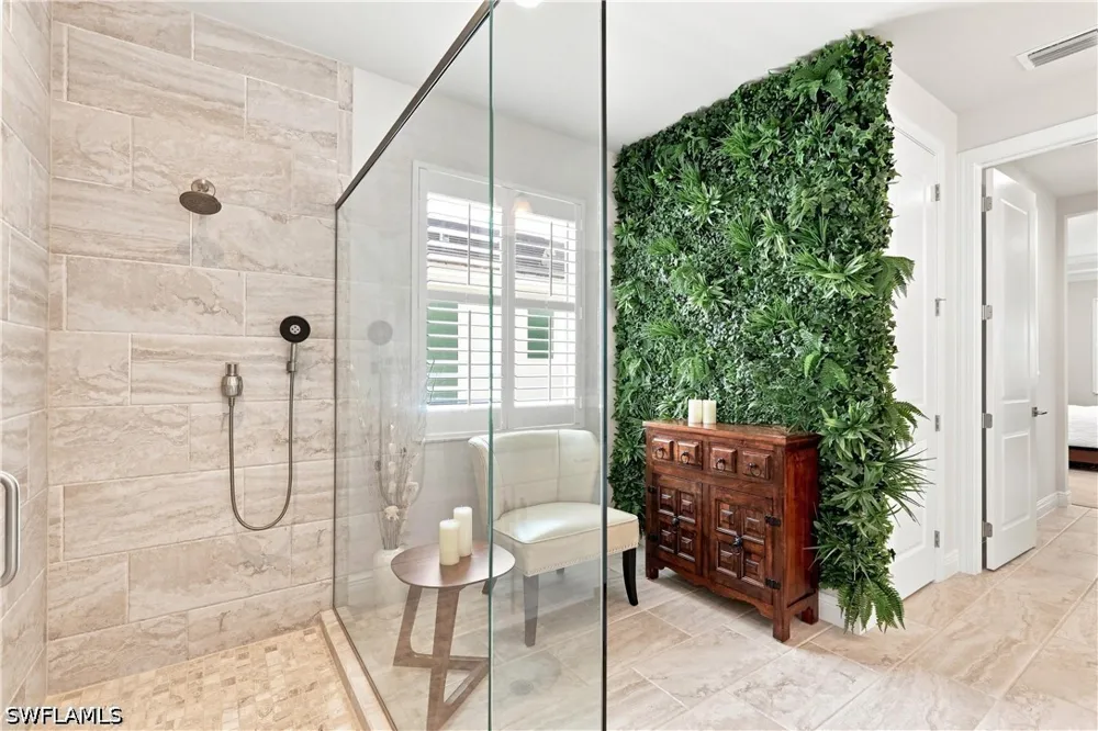 Mustique Lane Naples, FL 34114
