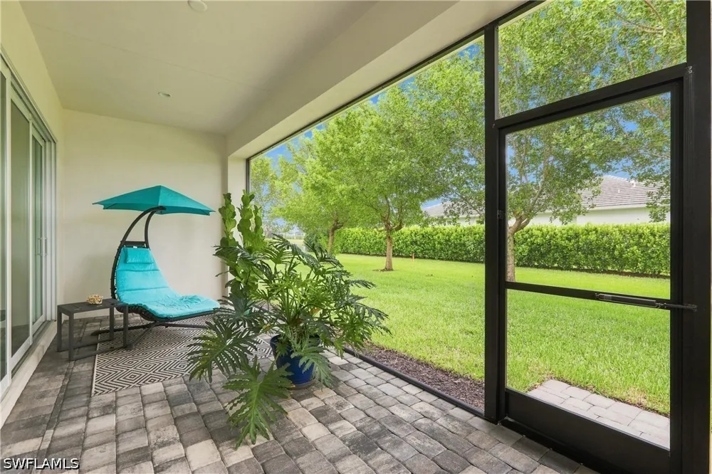 Mustique Lane Naples, FL 34114
