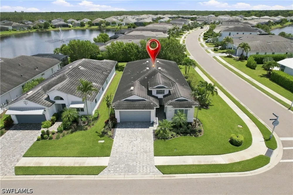 Mustique Lane Naples, FL 34114