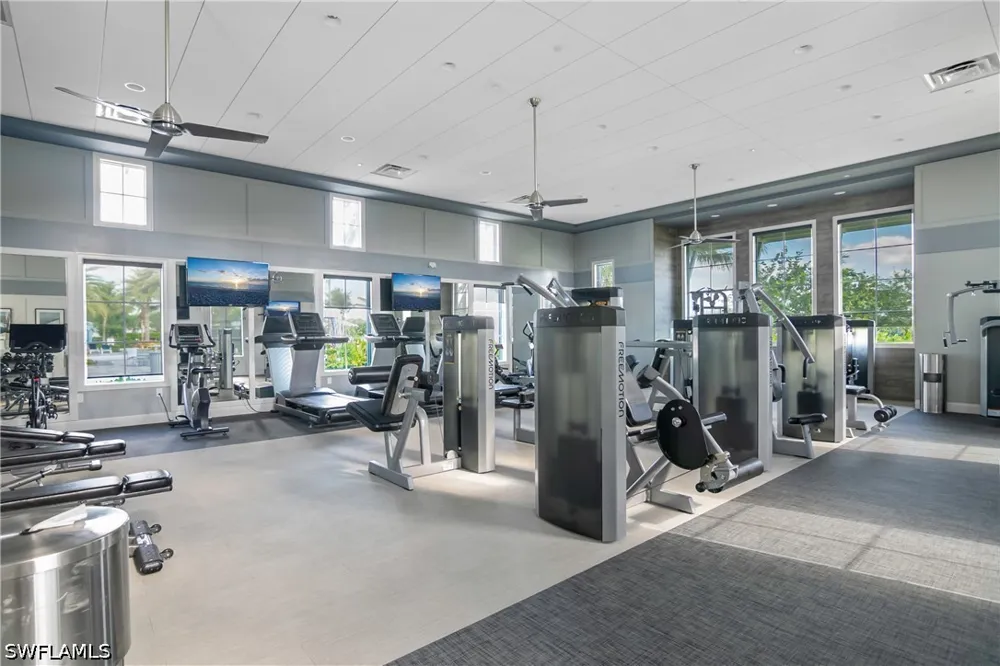Mustique Lane Naples, FL 34114