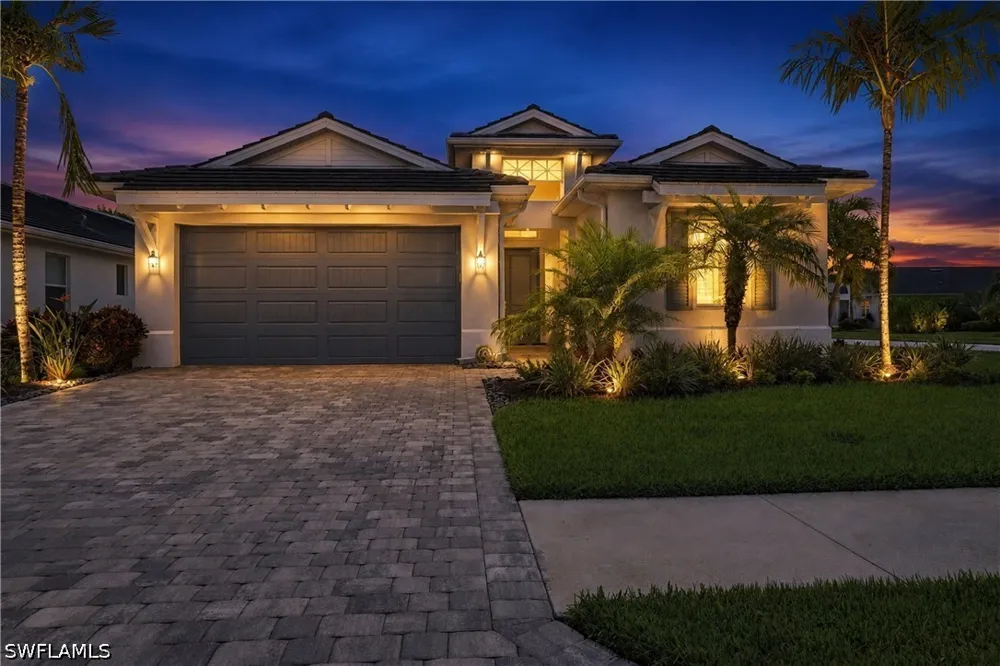 Mustique Lane Naples, FL 34114