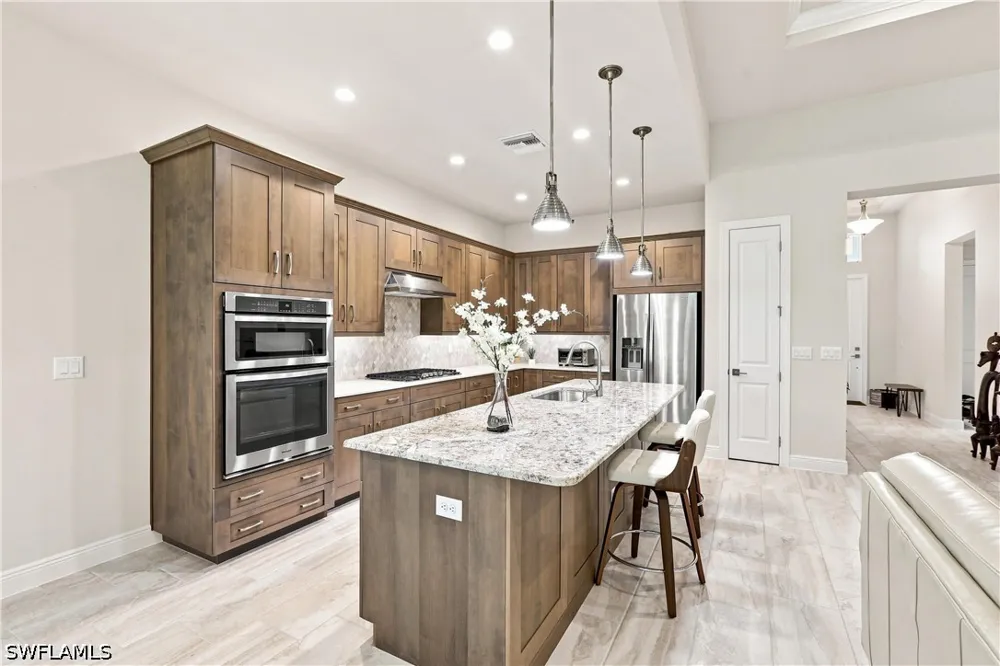 Mustique Lane Naples, FL 34114
