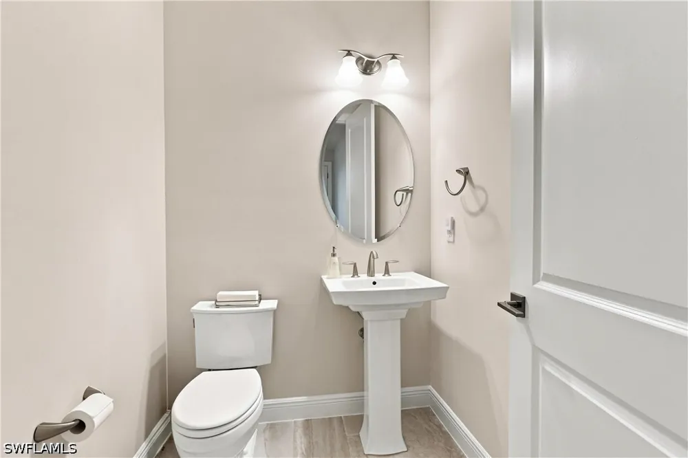 Mustique Lane Naples, FL 34114