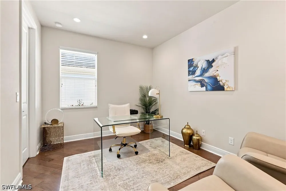Mustique Lane Naples, FL 34114