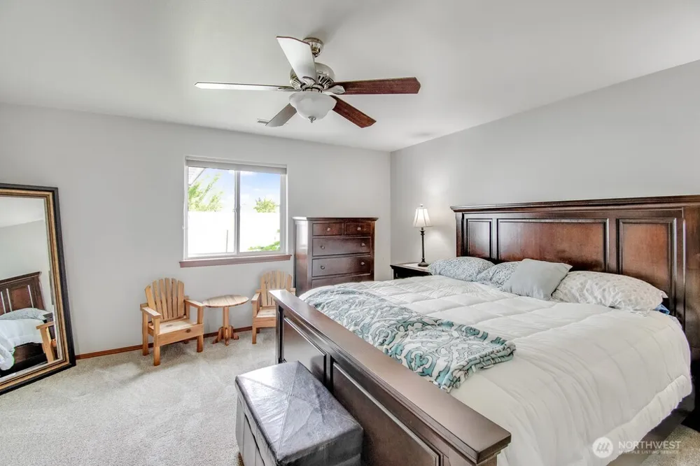 1534 Larkspur Drive Richland, WA 98352