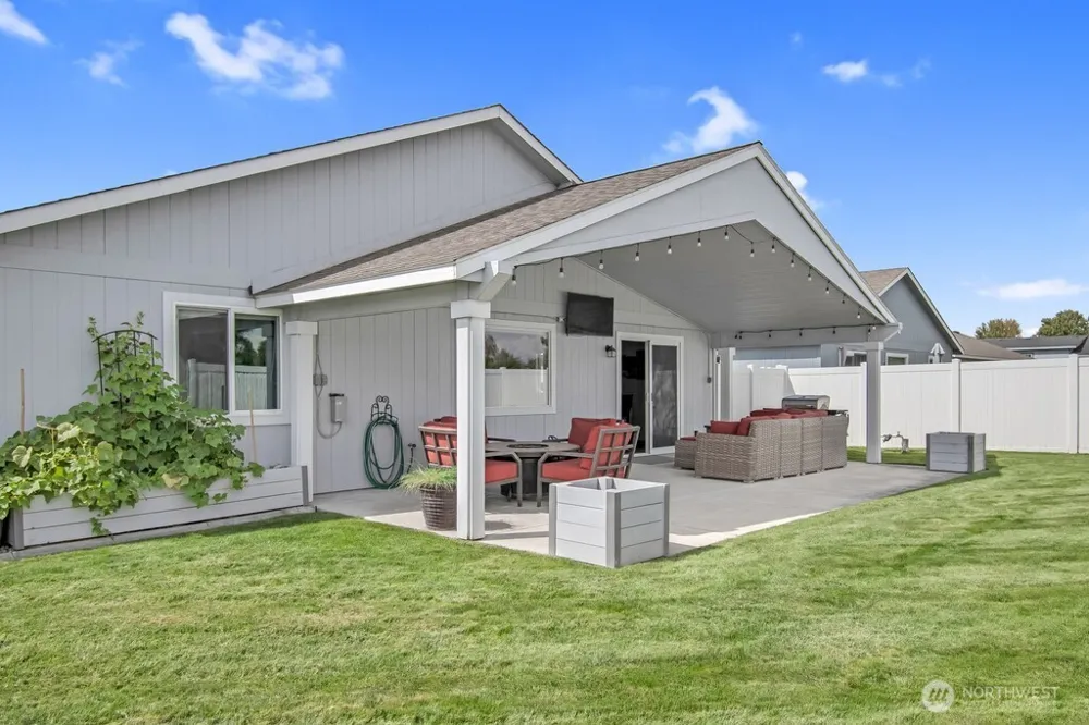 1534 Larkspur Drive Richland, WA 98352