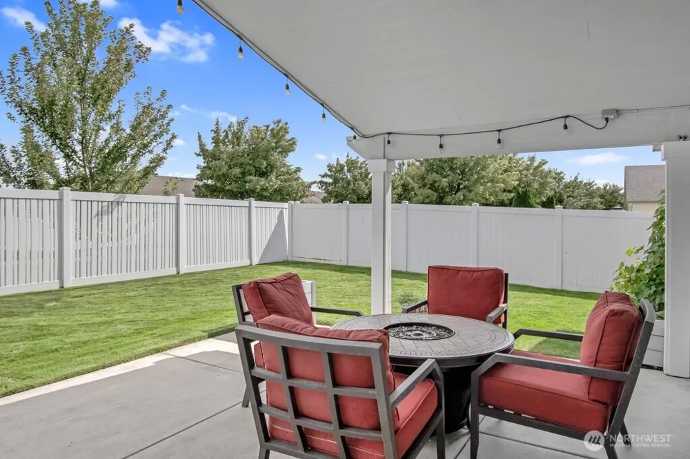 1534 Larkspur Drive Richland, WA 98352