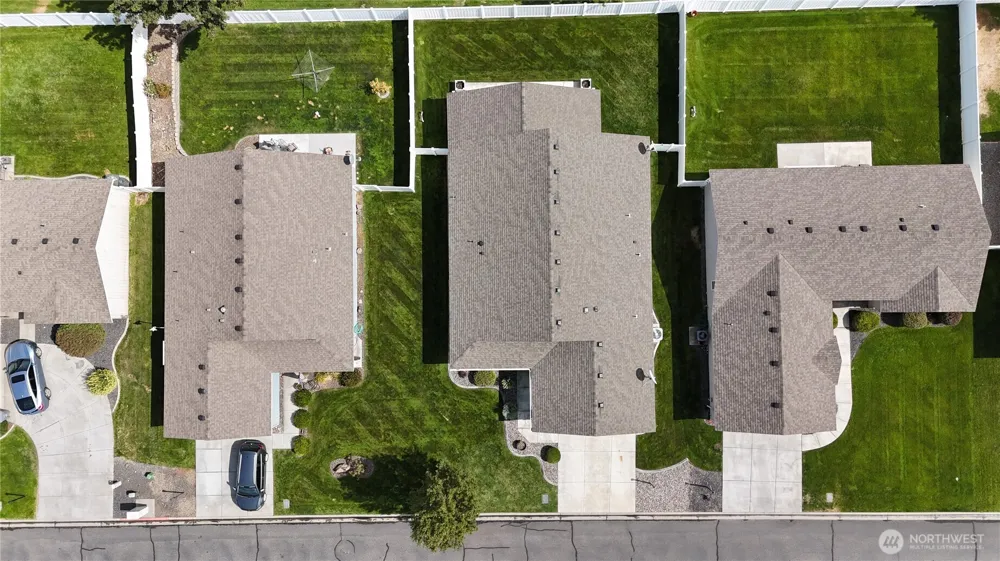 1534 Larkspur Drive Richland, WA 98352