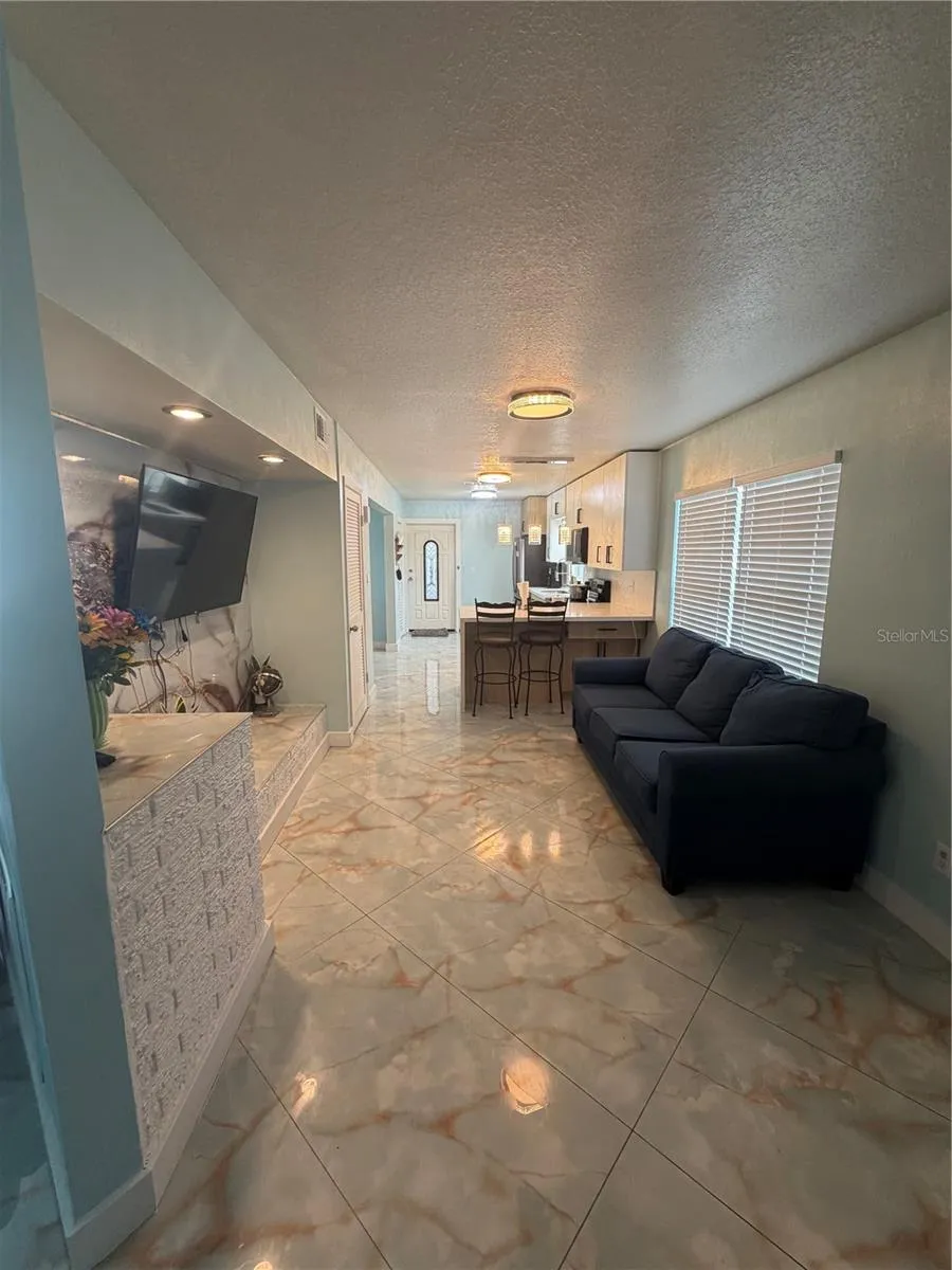 10909 W ELBOW DRIVE Tampa, FL 33612
