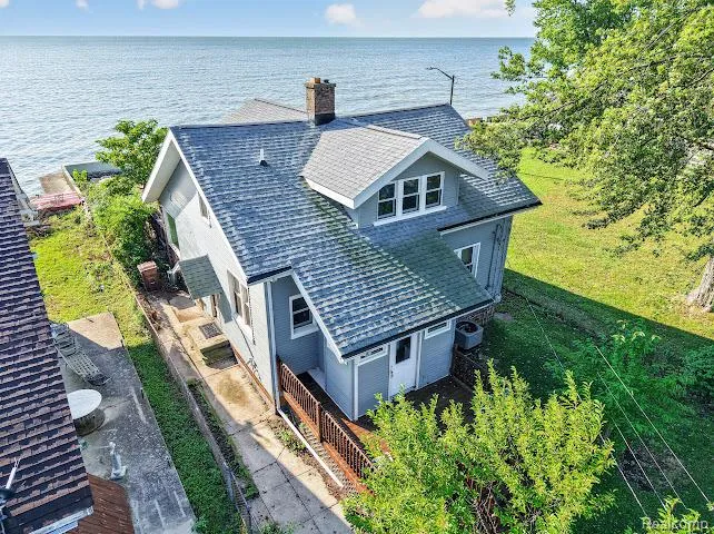 3008 Lakeshore Drive Frenchtown Township, MI 48162