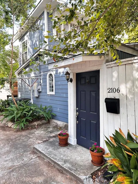 2106 Van Buren Street