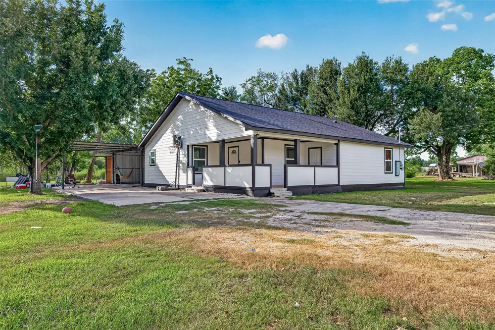 4739 Fm 1096 Road Boling, TX 77420