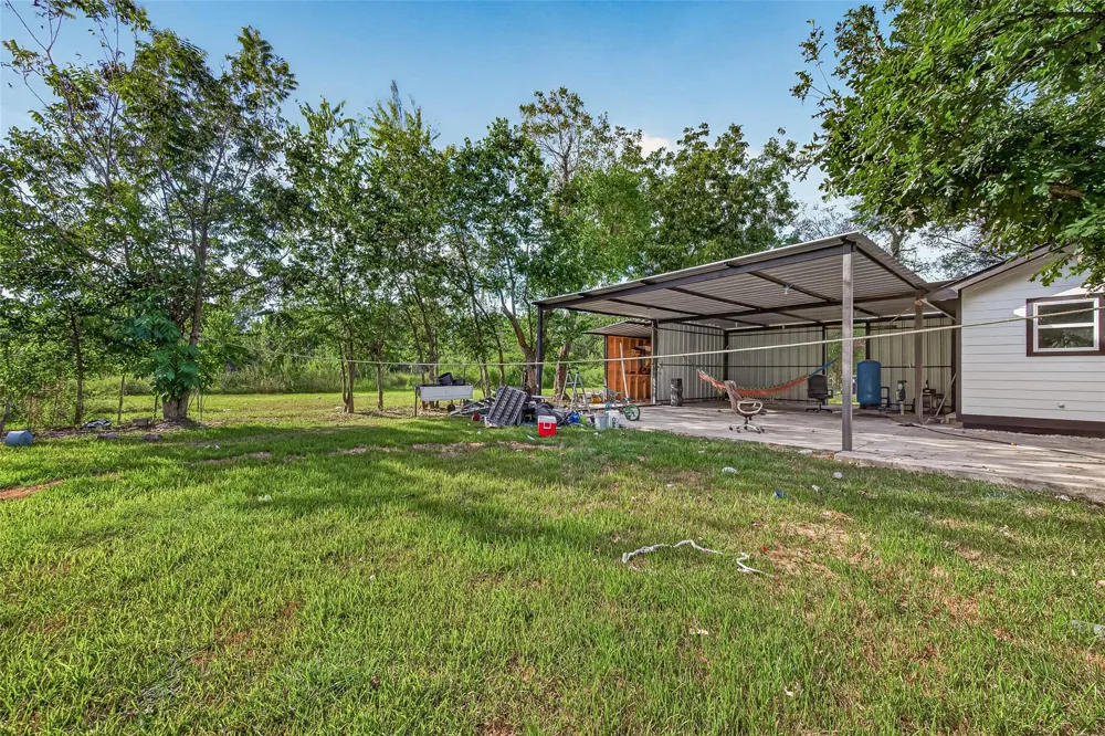 4739 Fm 1096 Road Boling, TX 77420