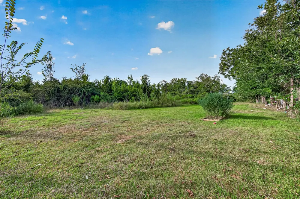 4739 Fm 1096 Road Boling, TX 77420