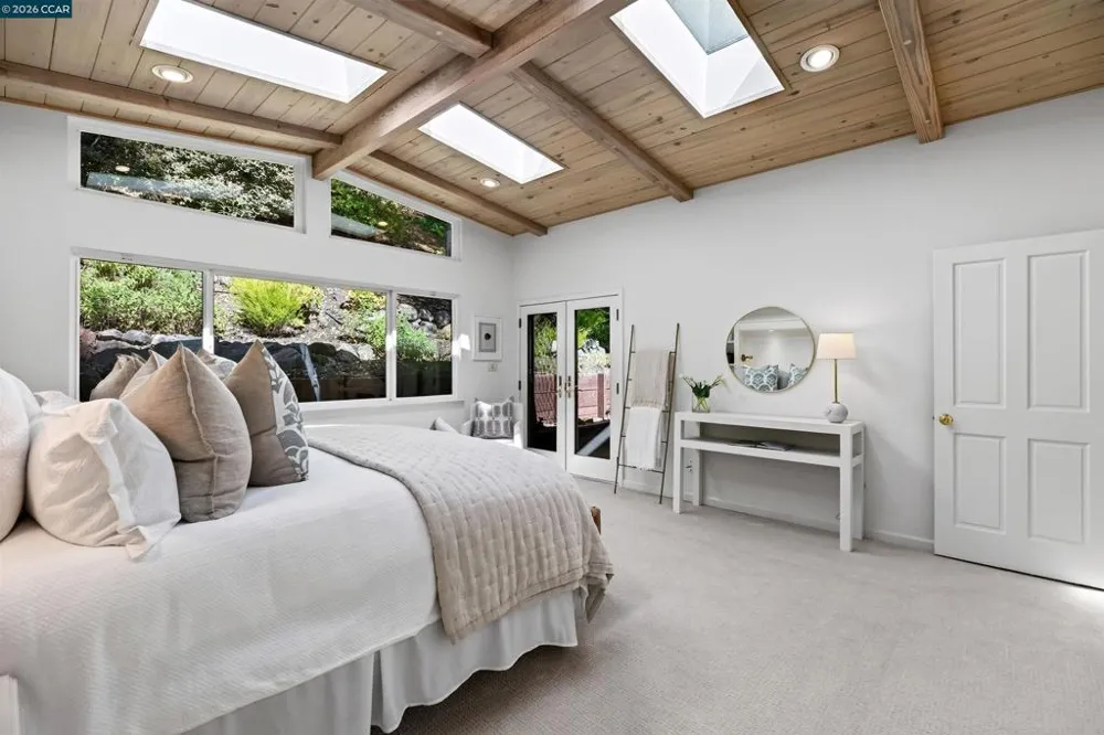 456 Camino Sobrante Orinda, CA 94563