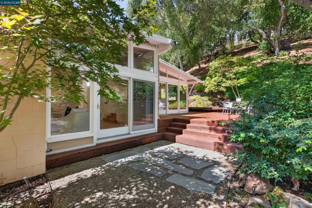 456 Camino Sobrante Orinda, CA 94563
