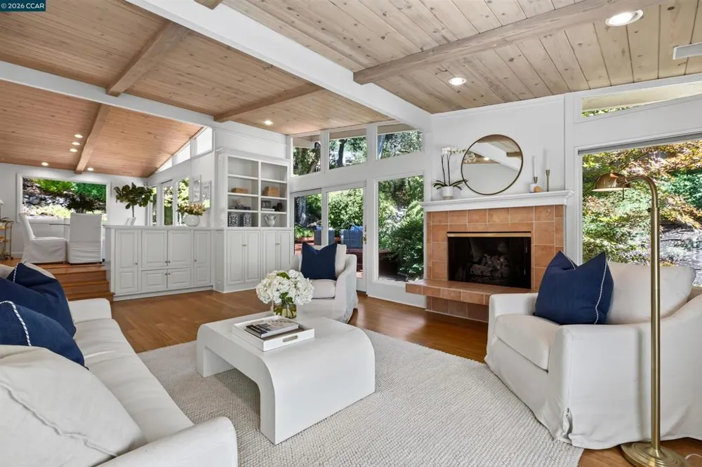 456 Camino Sobrante Orinda, CA 94563