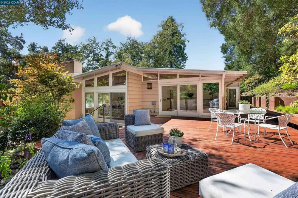 456 Camino Sobrante Orinda, CA 94563