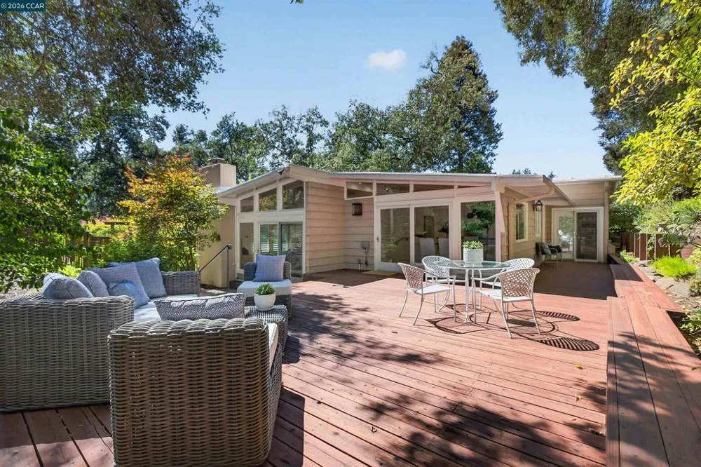 456 Camino Sobrante Orinda, CA 94563