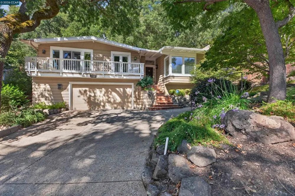 456 Camino Sobrante Orinda, CA 94563