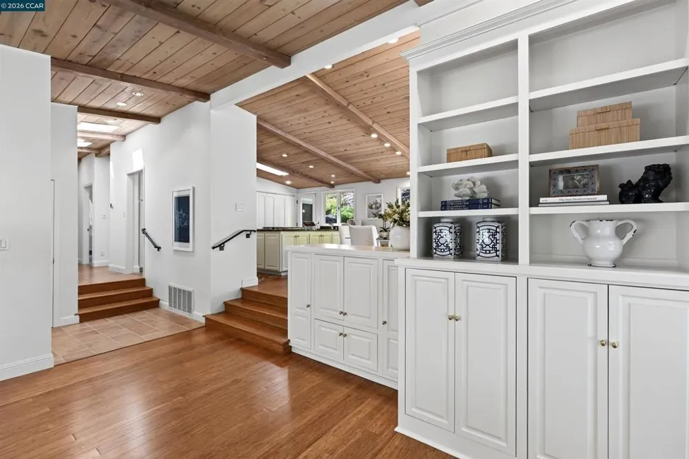 456 Camino Sobrante Orinda, CA 94563