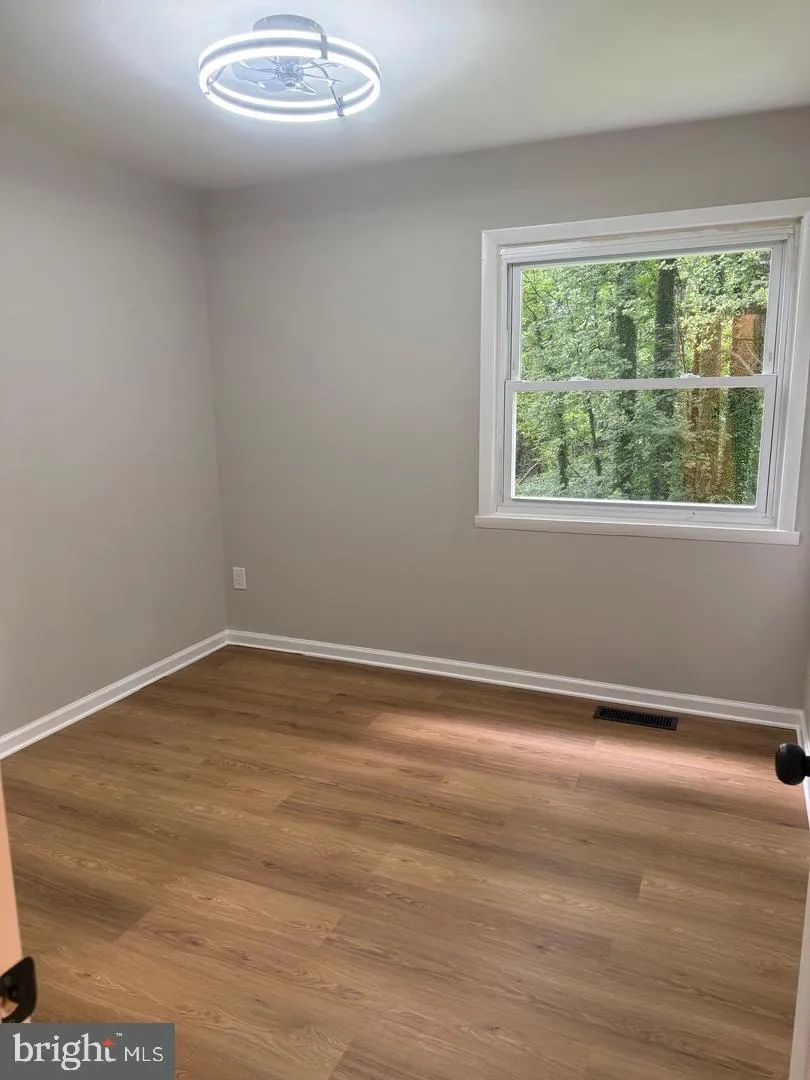 8093 MEETZE ROAD Warrenton, VA 20187