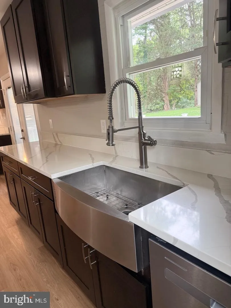 8093 MEETZE ROAD Warrenton, VA 20187
