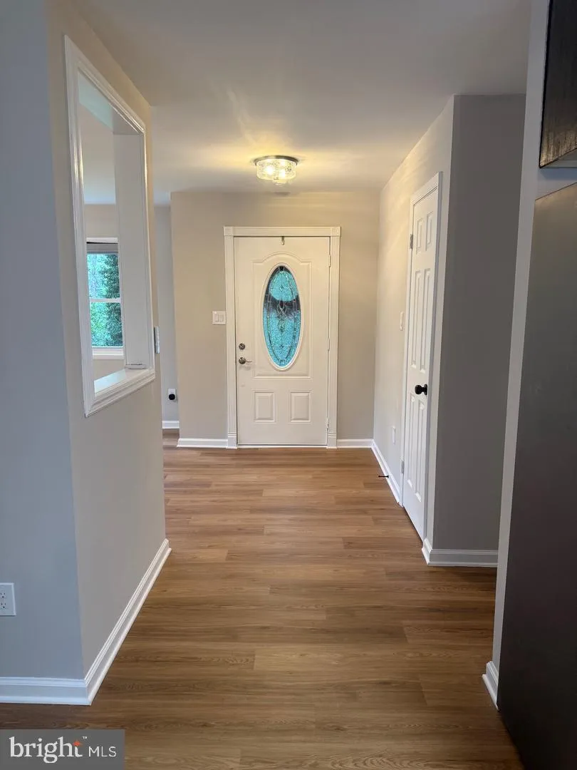 8093 MEETZE ROAD Warrenton, VA 20187