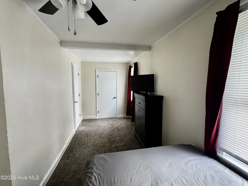616 Cardwell Street Elizabeth City, NC 27909