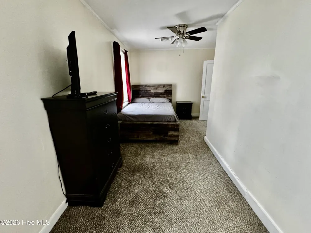 616 Cardwell Street Elizabeth City, NC 27909